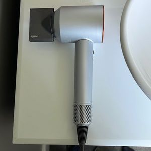 Dyson Supersonic Hairdryer